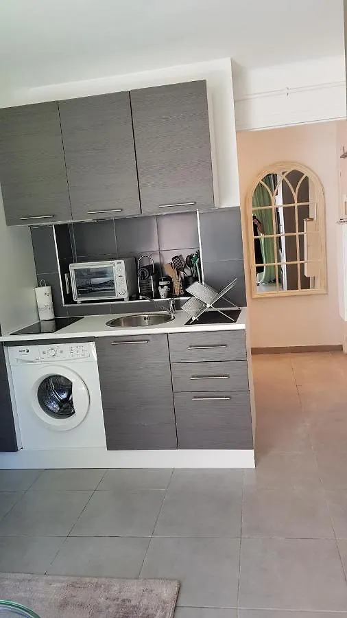 Studio Center Cannes Grande Terasse 0*,  France